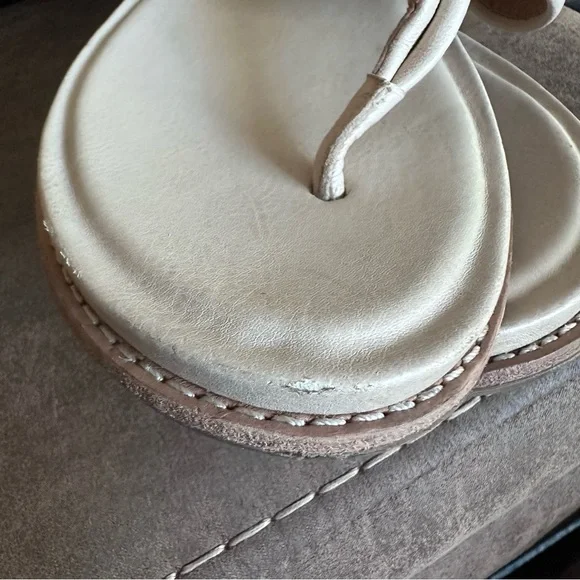 Sofft Essie Sandals Women's 8M Beige Leather Comfort Thong Flip Flop Knot - Picture 10 of 10